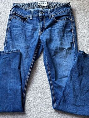 Ariat Women's Straight Leg Jeans in Blue Wash